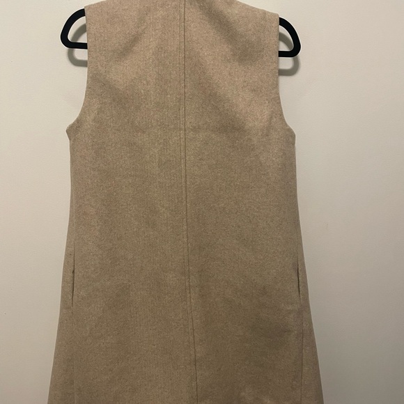 Love Tree Sleeveless Vest in Small - Picture 7 of 9